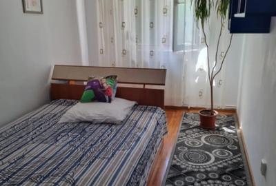Apartament cu 3 camere decomandat în 1 Mai - 10