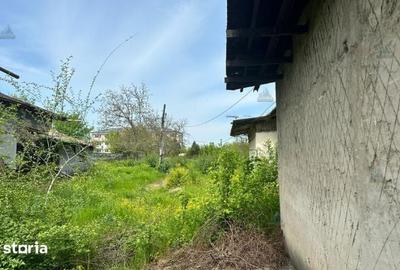 Teren de 1456 mp, în Central - 2