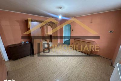 Apartament cu 3 camere semidecomandat în Central - 10