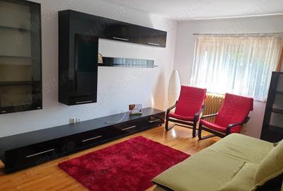 Inchiriez apartament cu 2 camere, decomandat, etajul 1 4, Craiova