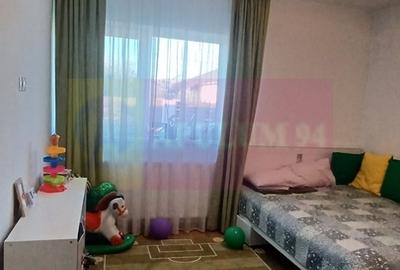 Sabareni, casa parter 162 mp, curte 575 mp. Acasa - 9