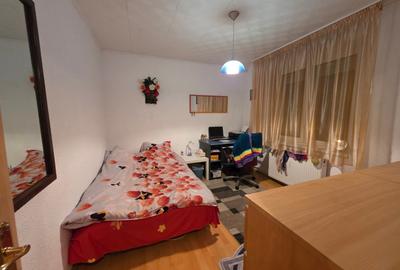 Apartament cu 3 camere decomandat în Dristor - 8