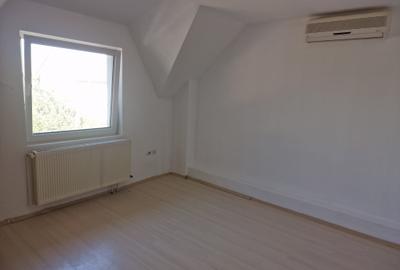 CASĂ DEOSEBITĂ CU 7 CAMERE DE VÂNZARE ÎN DUMBRĂVIȚA - 5