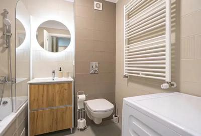 Apartament cu 3 camere decomandat în Tractorul - 3