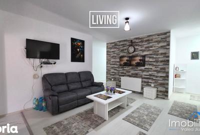Casă cu 4 camere cu Teren 1106 Mp în Uric - 11