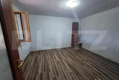 Casă cu 4 camere cu Teren 1710 Mp în Central - 12