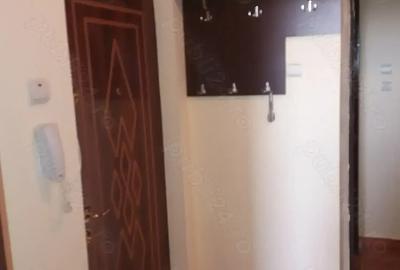 Inchiriez apartament 2 camere, Bvd. Camil Ressu, nr. 34, langa piata Ramnicu Sarat - 3