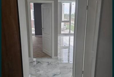 Apartament cu 3 camere decomandat în Torontalului