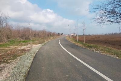 Teren Construcții intravilan de 600 mp, în Est - 4