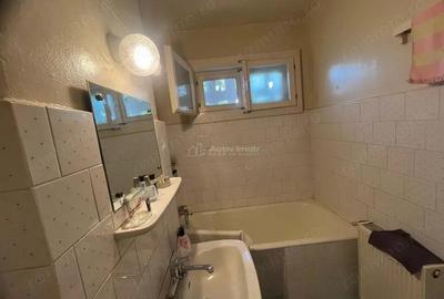 Apartament cu 4 camere decomandat în Caransebeș - 10
