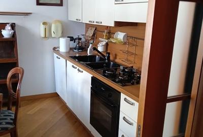 Apartament cu 3 camere decomandat, mobilat în Central - 3