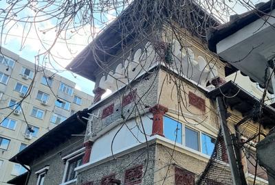 Casă cu 10 camere cu Canalizare în Rahova - 2