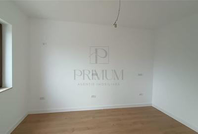 Duplex cu 5 camere cu Canalizare în Dumbrăvița - 12