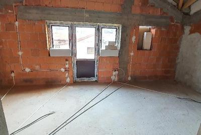 Casă cu 3 camere cu Teren 170 Mp în Fundeni - 2