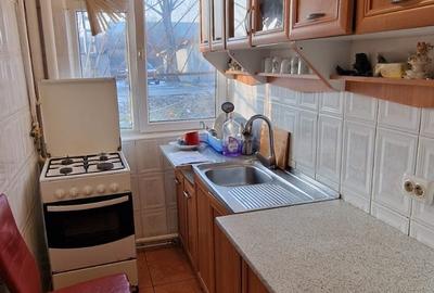 Podul Inalt ,se vinde la parter apartament 2 camere pret 46000 euro. - 13