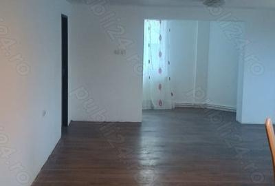 Casă cu 4 camere cu Teren 1000 Mp în Valea Adâncă - 6
