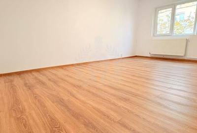 Apartament cu 2 camere decomandat în 9 Mai - 4