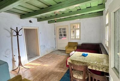 Casă cu 2 camere cu Teren 789 Mp în Petrești - 7