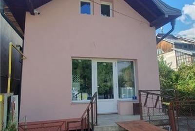 Spatiu de inchiriat Zamca, 50 mp,  comercial, birouri sau depozitare - 1