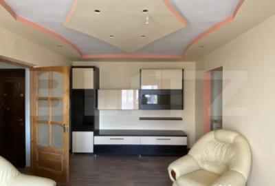 Apartament cu 3 camere semidecomandat, mobilat în Dej - 1