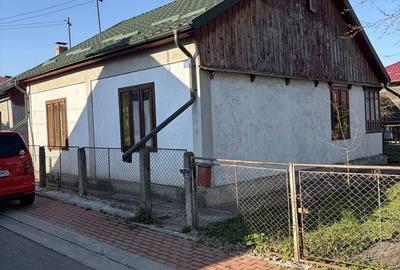 Casă cu 3 camere în Ițcani - 1