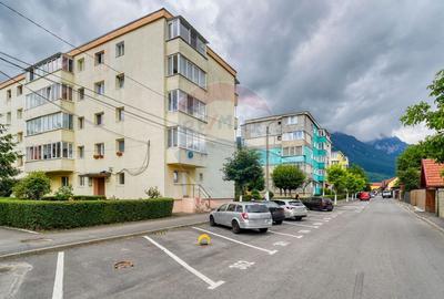 Apartament cu 3 camere de vanzare in zona Central - 2