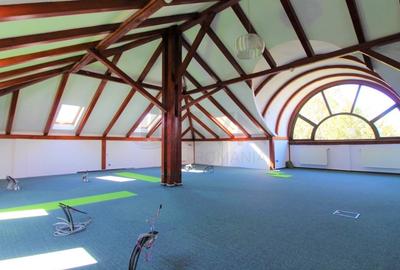 Casă individuală cu 14 camere cu Canalizare în Casin - 7