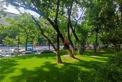 Apartament et.2/10 in bloc stradal, zona verde Colentina - 8