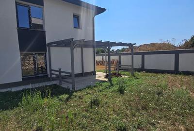 Agigea-Primarie, vila P+1, SD 125 mp, 4 camere, teren in proprietate de 260 mp - 19