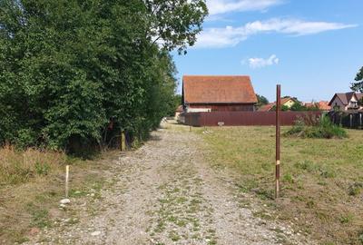 Teren Construcții intravilan de 763 mp, în Stupini