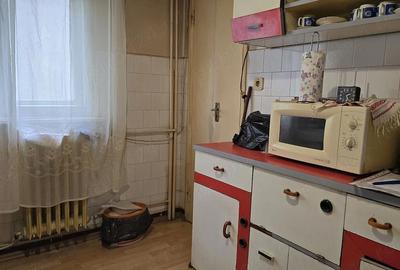Apartament cu 3 camere decomandat în Progresul - 17