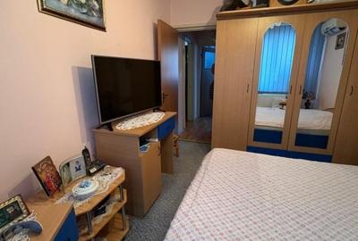 Apartament cu 3 camere semidecomandat, mobilat în Berceni - 12