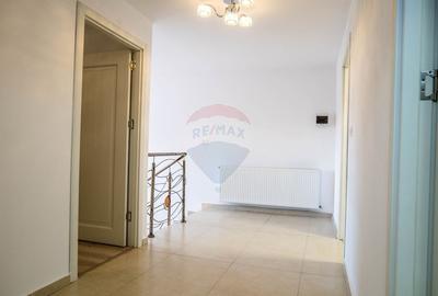 Vanzare vila cu 4 camere si teren, zona Dobroesti - 18