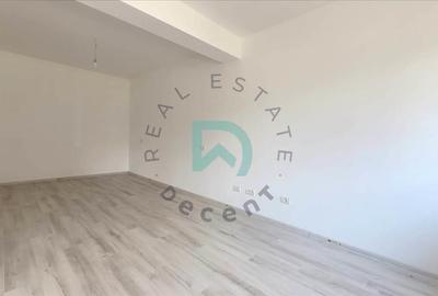 Studio,  47 mp, Tractorul - 13