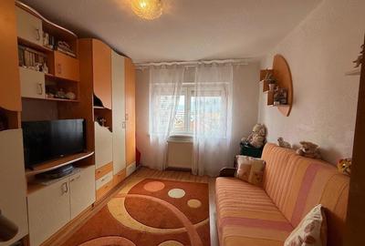 Apartament cu 3 camere decomandat în Răcădău - 6