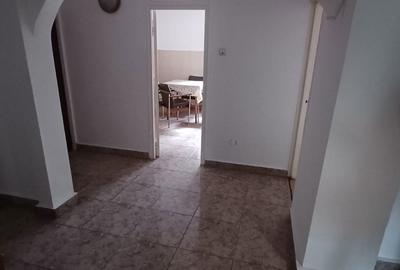 Apartament cu 4 camere decomandat în Orașul Vechi - 3