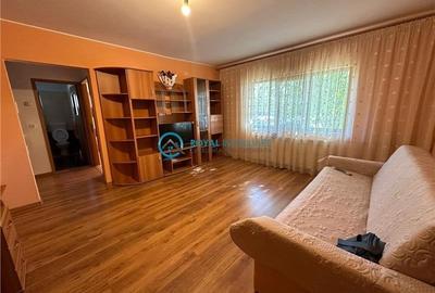 Apartament cu 2 camere semidecomandat, mobilat în Malu Roșu