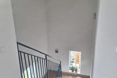 Casă cu 5 camere cu Teren 500 Mp în Micești - 1