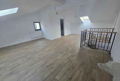 Casă cu 5 camere cu Canalizare în Sud - 15