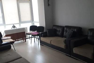 Apartament cu 3 camere decomandat în Central - 1