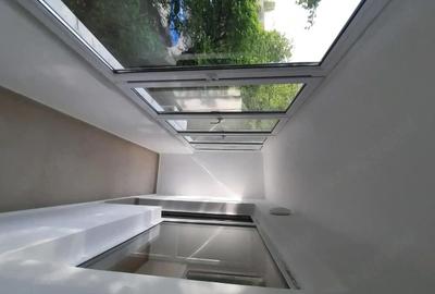 Apartament cu 3 camere semidecomandat în Tineretului - 1