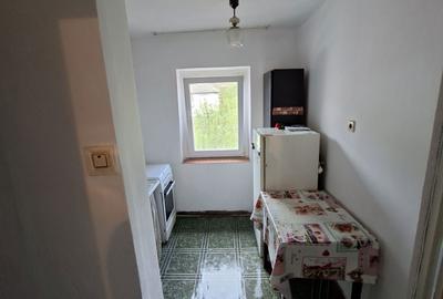 Garsonieră decomandată în Petros