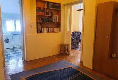 Casă cu 4 camere în Central - 1