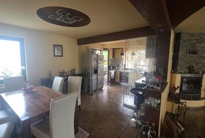 Casă individuală cu 7 camere în Central - 10