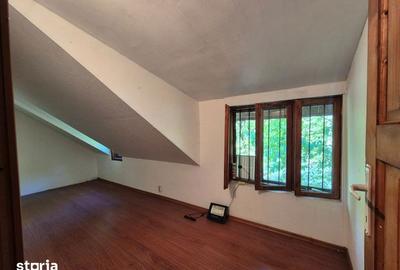 Casă cu 4 camere cu Teren 550 Mp în Central - 5