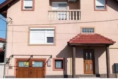 Casă P+2E, garaj, Calea Clujului,Oradea.