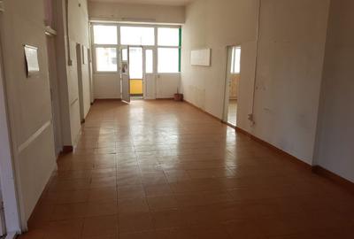 Spațiu comercial, de 353 mp, în Fortuna - 4