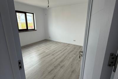 <Casa individuala P+1E> 4 camere 2 bai 320mp teren - 8