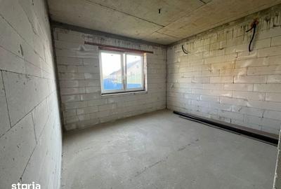 Casă cu 4 camere cu Teren 343 Mp în Cristian - 2