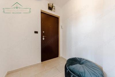 Apartament cu 2 camere semidecomandat, mobilat în Boul Roșu